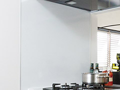 ホーロー製キッチンパネルの写真